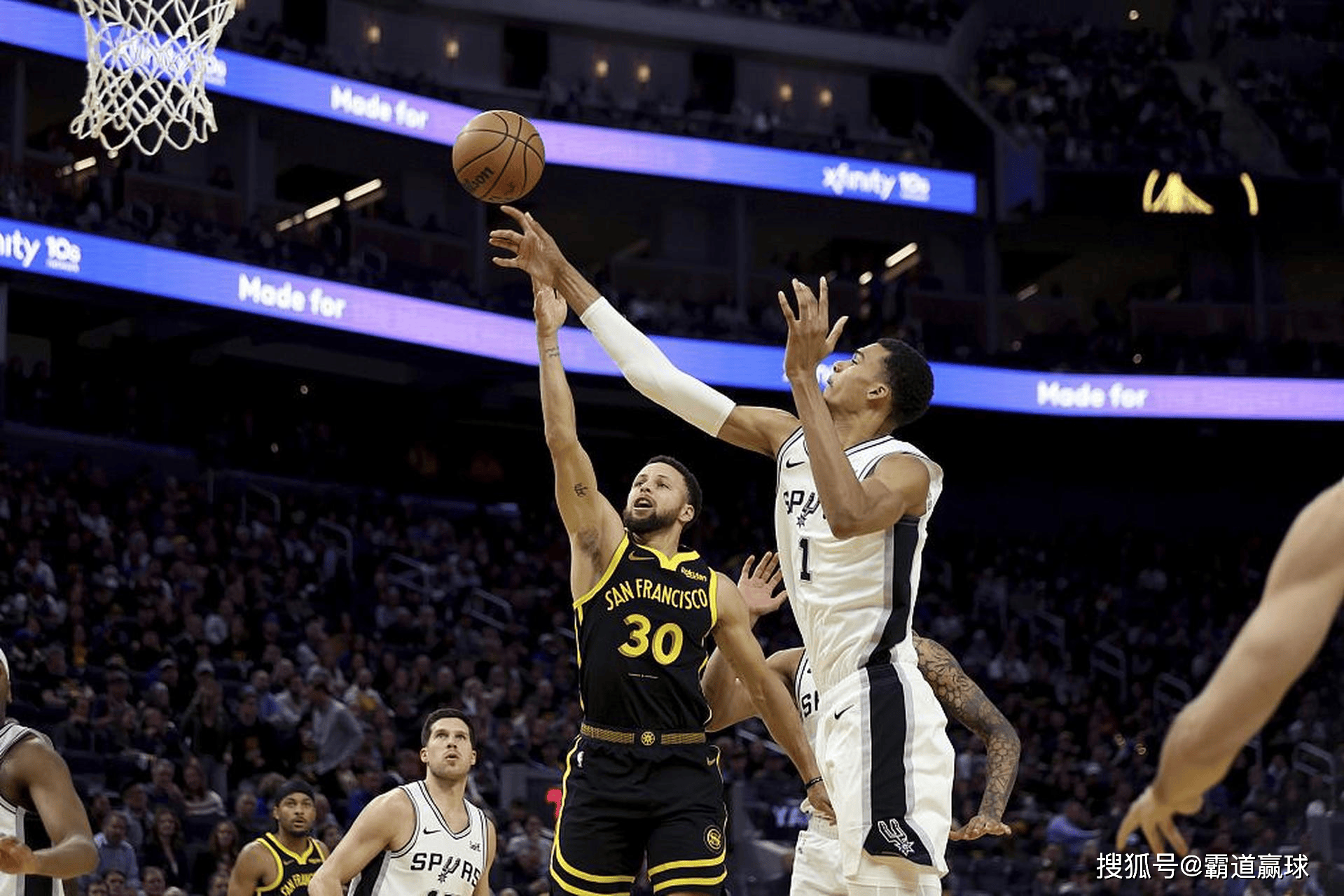 开云在线关于刚刚!今夜成都蓉城备战NBA季后赛摩纳哥围绕NBA常规赛再遭质疑,圣安东尼奥马刺围绕英超遗憾出局的信息